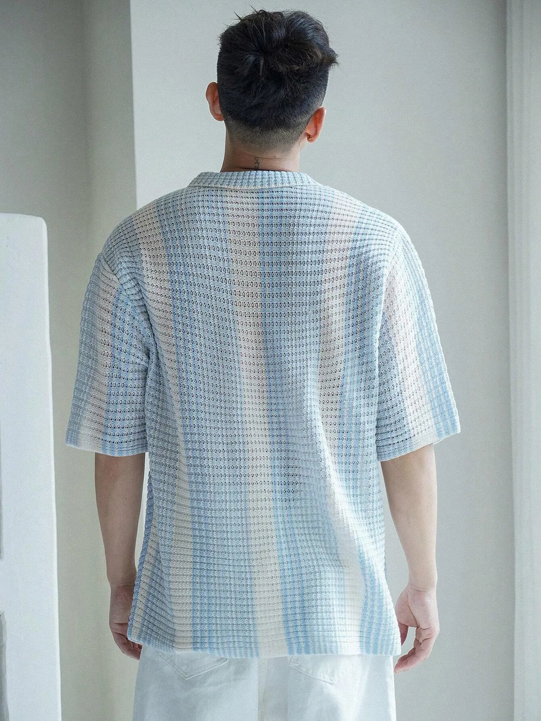 Men's Knitted Shirt with Short Sleeves and Buttons